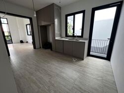 Holland Road (D10), Detached #551149251